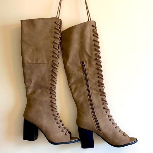 Shoes - Open toed lace up boot heels!